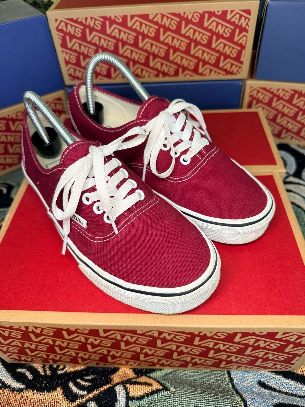 Gently Worn Vans Color Theory Authentics Rhododendron Men 8/Women 9.5